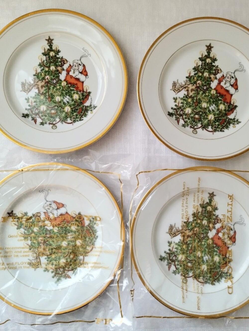 Fitz & Floyd St. Nicholas Christmas Salad Plates 7 inch Set of 4